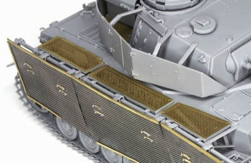 Scalehobbyist.com: Pz.kpfw.IV Ausf.J Last Production Smart