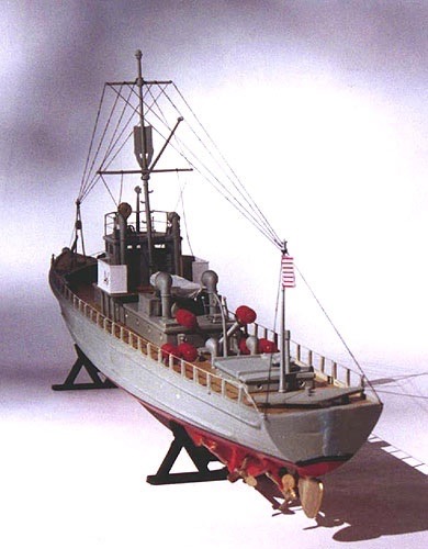Scalehobbyist.com: WW-I Subchaser by Glencoe Models