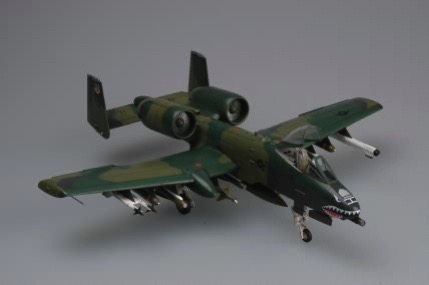 N/AW A-10A Thunderbolt II Escala 1/72 Hobby Boss 80267 – Leonardo Hobbies