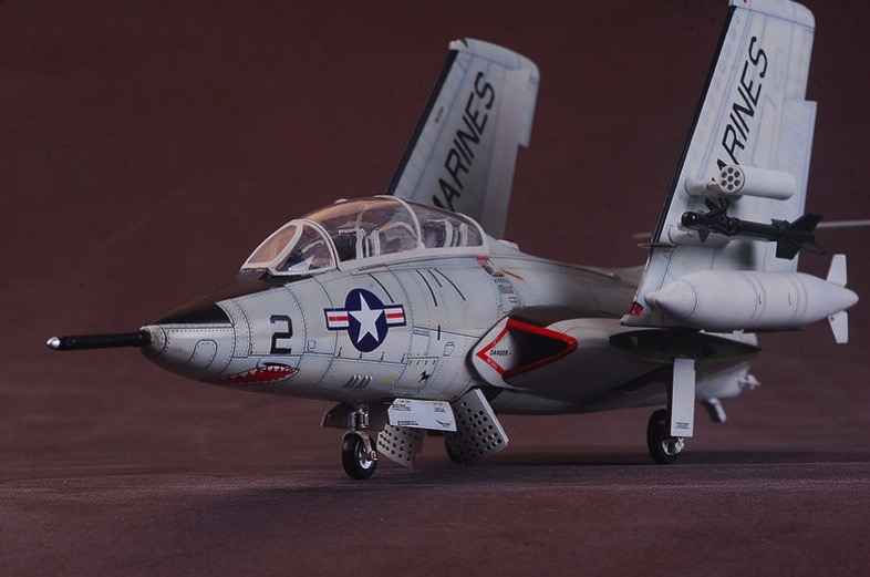Scalehobbyist.com: TF-9J (F9F-8T) Cougar Trainer US Navy Scalehobbyist.com: TF-9J (F9F-8T) Cougar Trainer US Navy