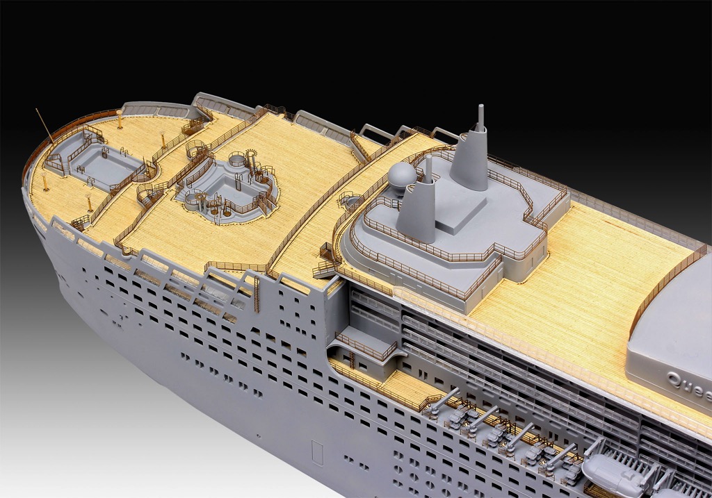 Queen Mary 2 - Platinum Edition