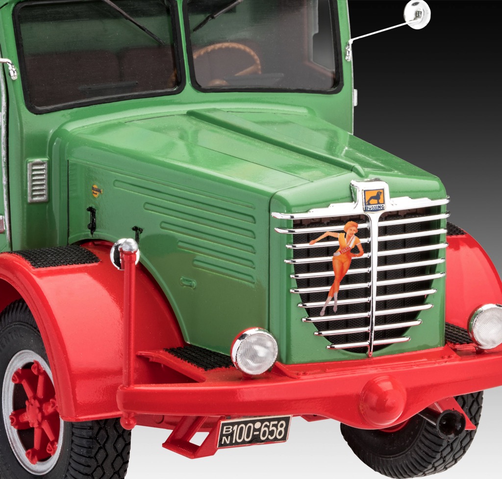  Bussing 8000 S13 Transport Truck by Revell of Germany