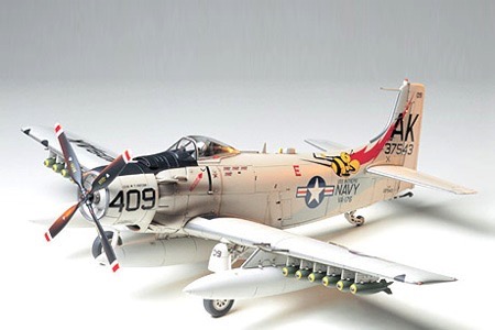 NEW 1:32 Quickboost 32236 Douglas A-1D/A-1H/AD-6 Skyraider seat w/ safety belts 
